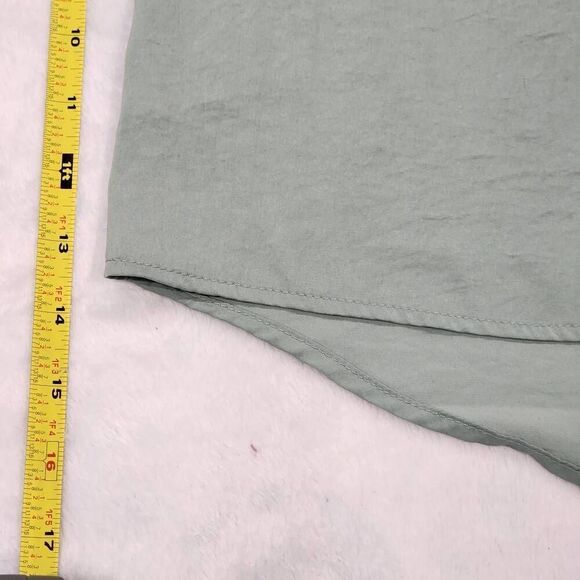 H&M women's V-Neck Silky Blouse Top Size 14 - Picture 6 of 9